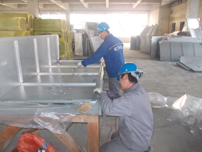 铝板、玻璃施工